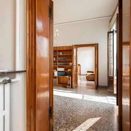 Barbaria De Le Tole Apartment