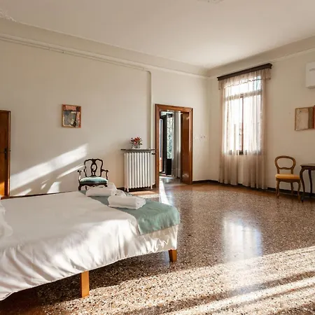 Barbaria De Le Tole Apartment *