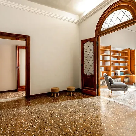 Barbaria De Le Tole Apartment