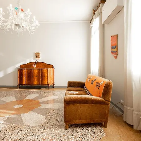 Barbaria De Le Tole Apartment