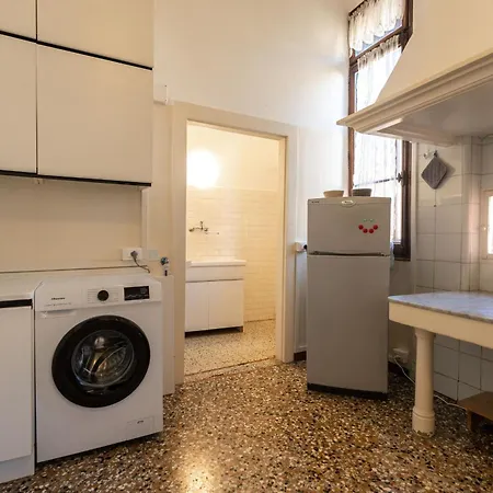 Barbaria De Le Tole Apartment